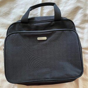 Black Baggallini Toiletry bag